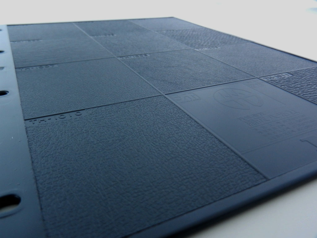 各種色見本、シボ見本あります！: Akita Design Information